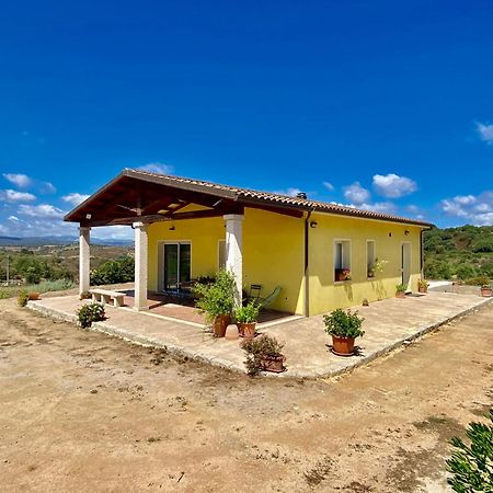 San Leonardo Country House Calangianus Luaran gambar